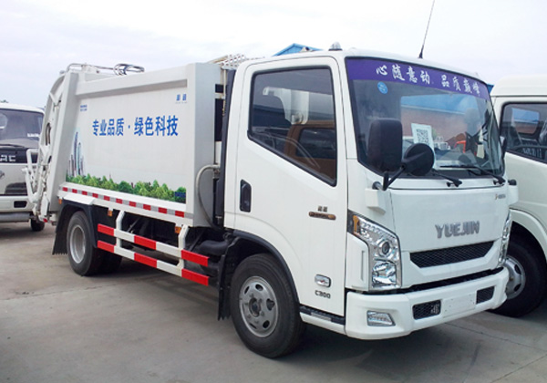 躍進5方壓縮垃圾車