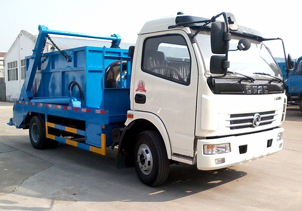 東風(fēng)多利卡5方擺臂式垃圾車(chē)