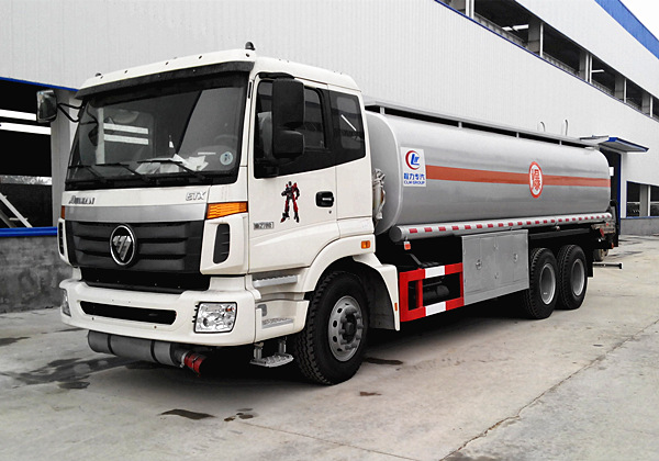（21方）福田歐曼后雙橋運(yùn)油車