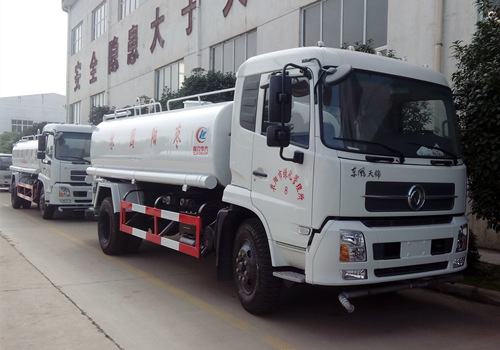 （12方）東風(fēng)天錦灑水車