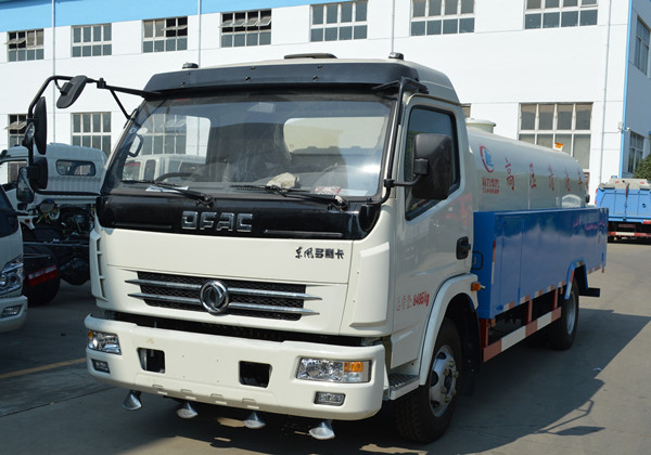 （6方）東風(fēng)多利卡高壓清洗車