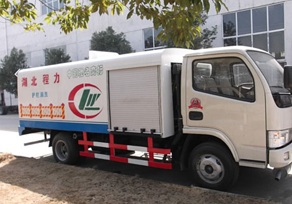 （3方）東風(fēng)銳鈴護(hù)欄清洗車
