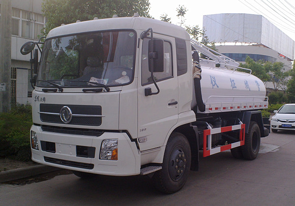 （10方）東風(fēng)天錦吸糞車