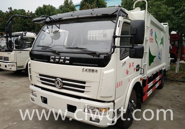 東風(fēng)多利卡8方壓縮式垃圾車