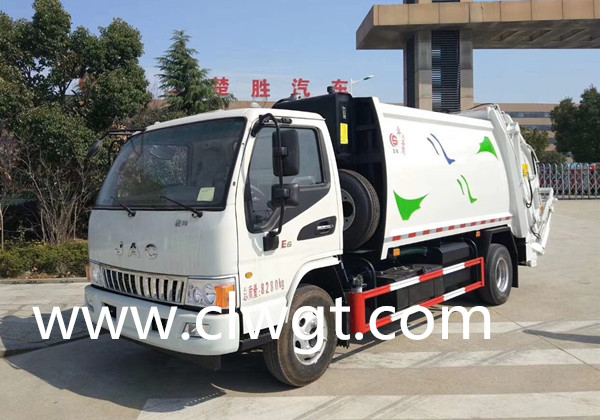 江淮壓縮式垃圾車發(fā)往合肥