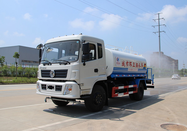 12噸東風(fēng)專底霧炮灑水車