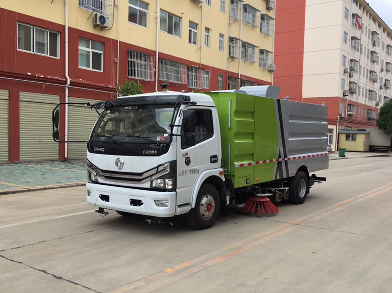 東風(fēng)D7洗掃車