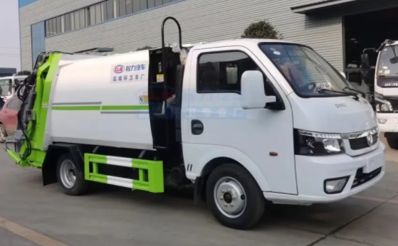 藍(lán)牌的地下室壓縮垃圾車